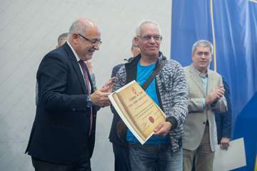 El Cabildo homenajea a varios teldenses en su brindis navideño (Foto TA)